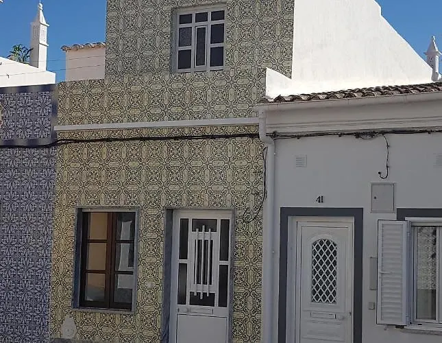 Moradia Rocleo House *